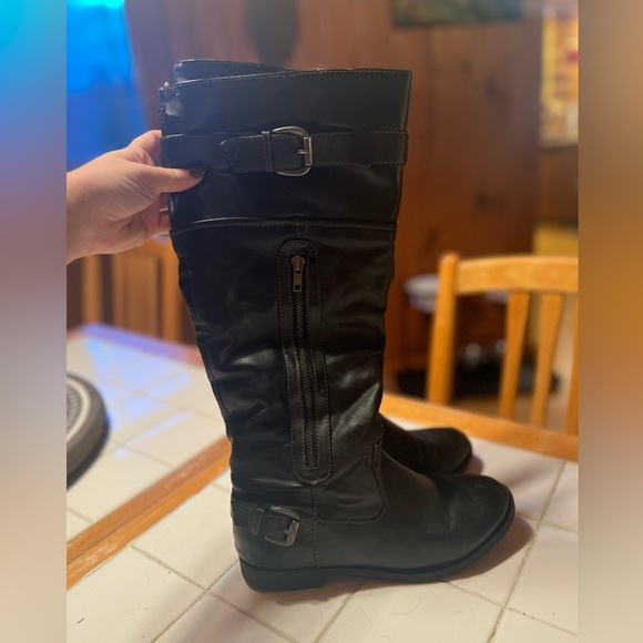 Madden Girl Shoes - ⭐️ Madden Girl Black/Grey Boots sz 6